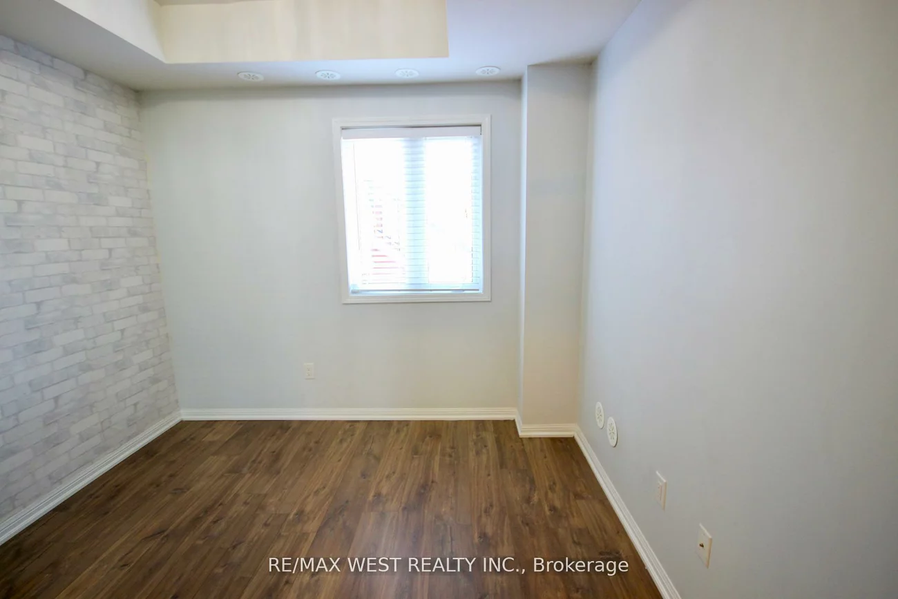 250, Sunny Meadow, Sandringham-Wellington, Brampton