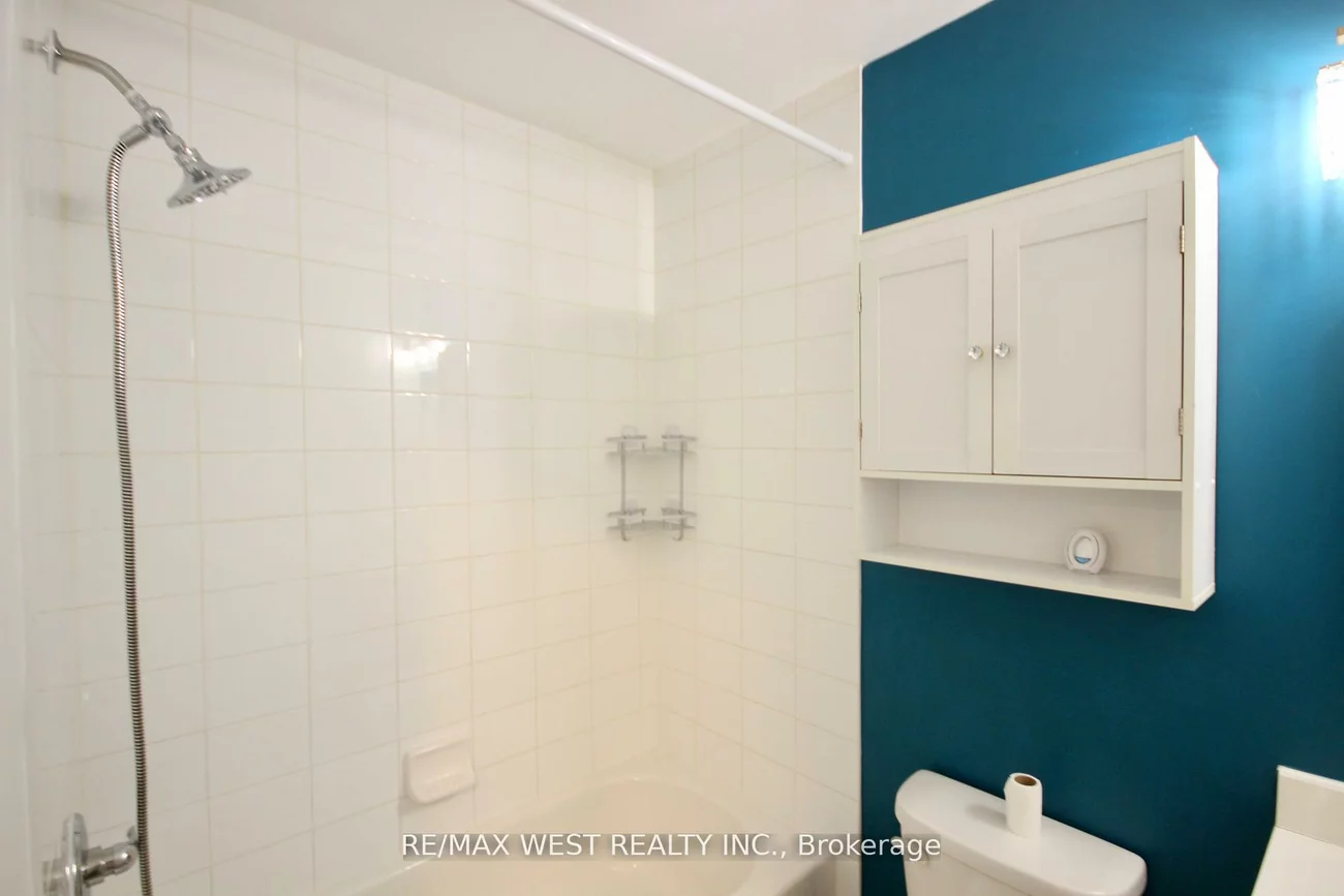 250, Sunny Meadow, Sandringham-Wellington, Brampton