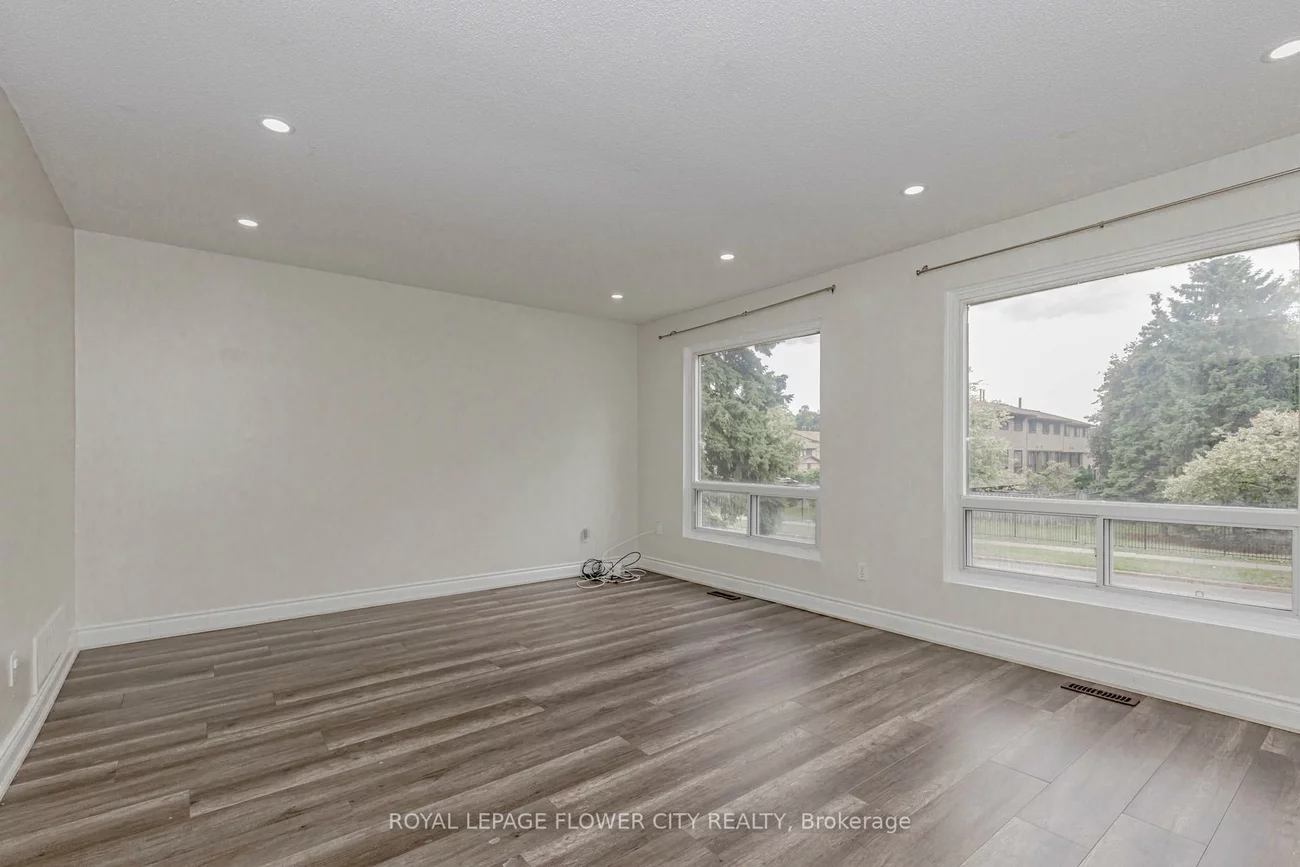 47, Franklin, Bramalea West Industrial, Brampton