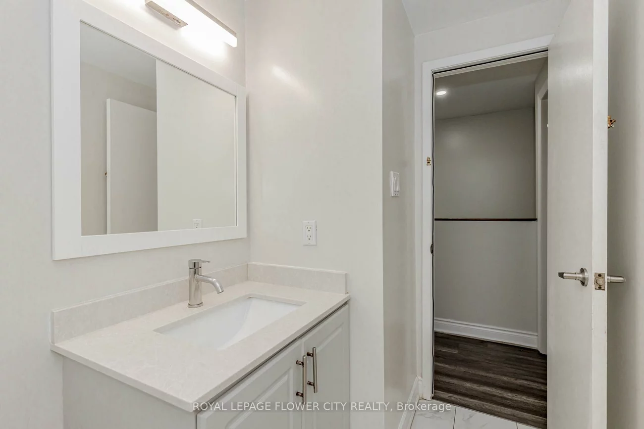 47, Franklin, Bramalea West Industrial, Brampton
