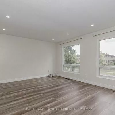 47, Franklin, Bramalea West Industrial, Brampton