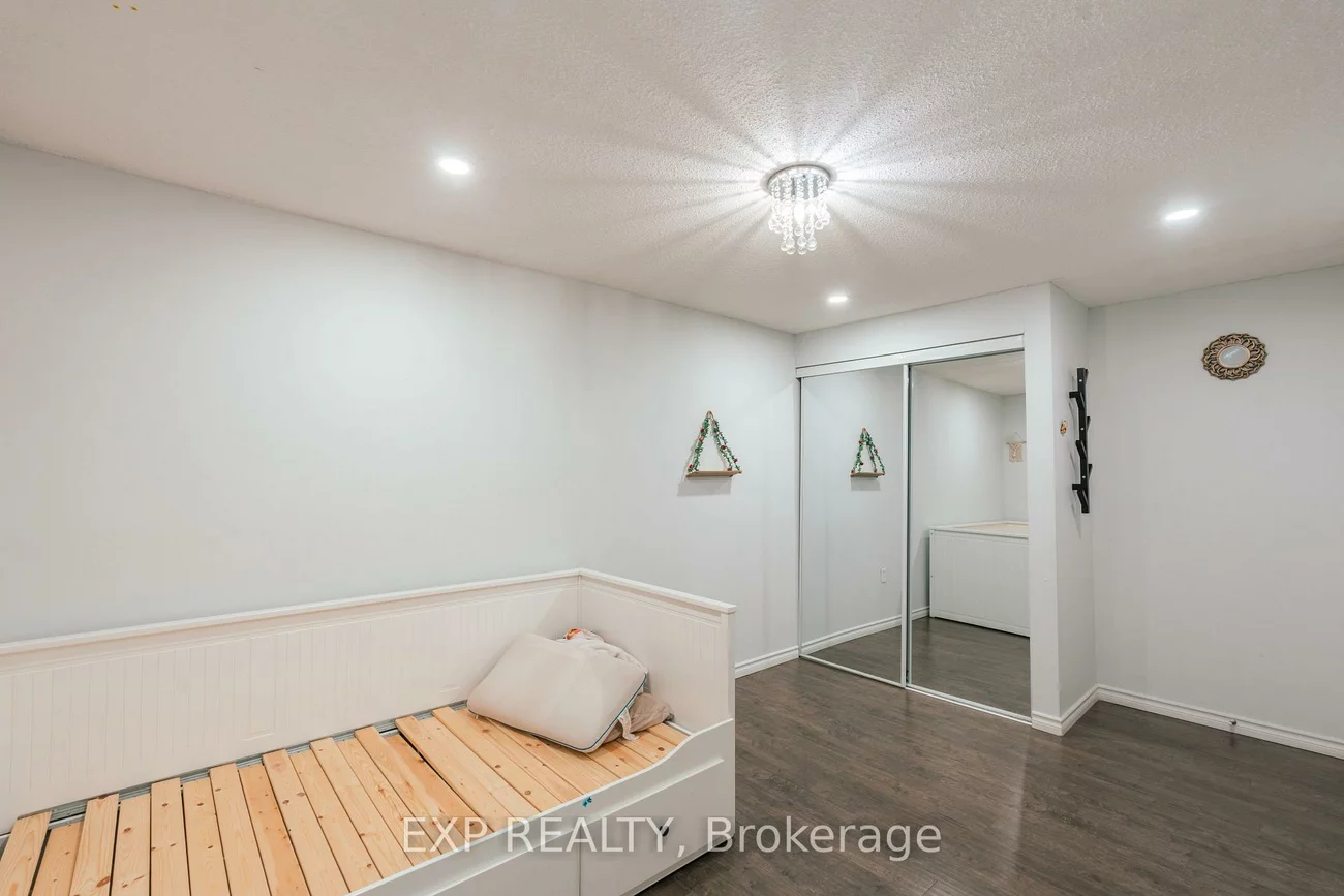 399, Vodden, Madoc, Brampton