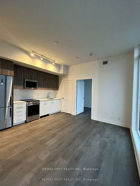 225, Veterans, Northwest Brampton, Brampton