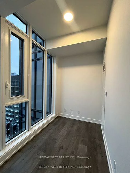 225, Veterans, Northwest Brampton, Brampton