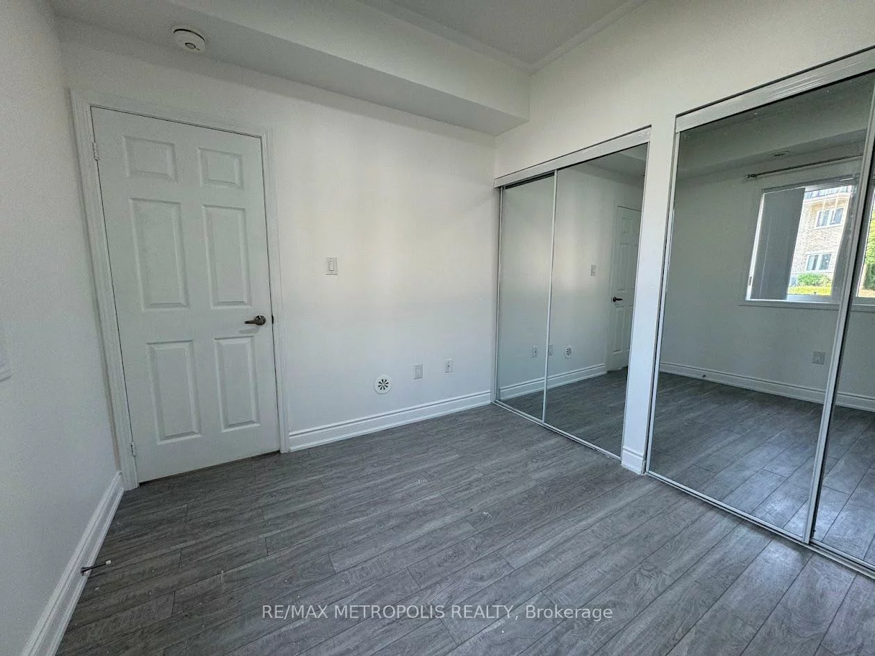 250, Sunny Meadow, Sandringham-Wellington, Brampton
