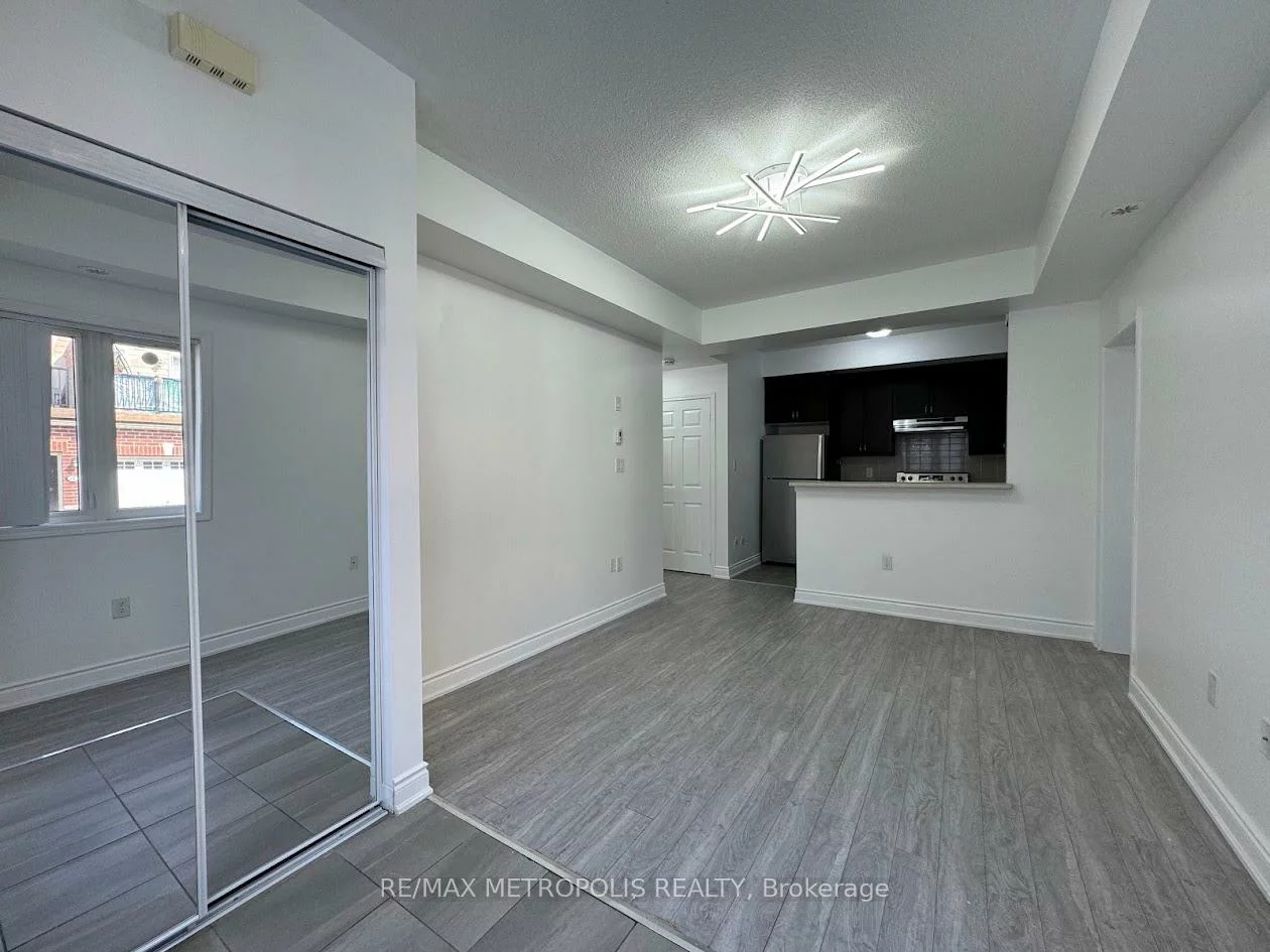 250, Sunny Meadow, Sandringham-Wellington, Brampton