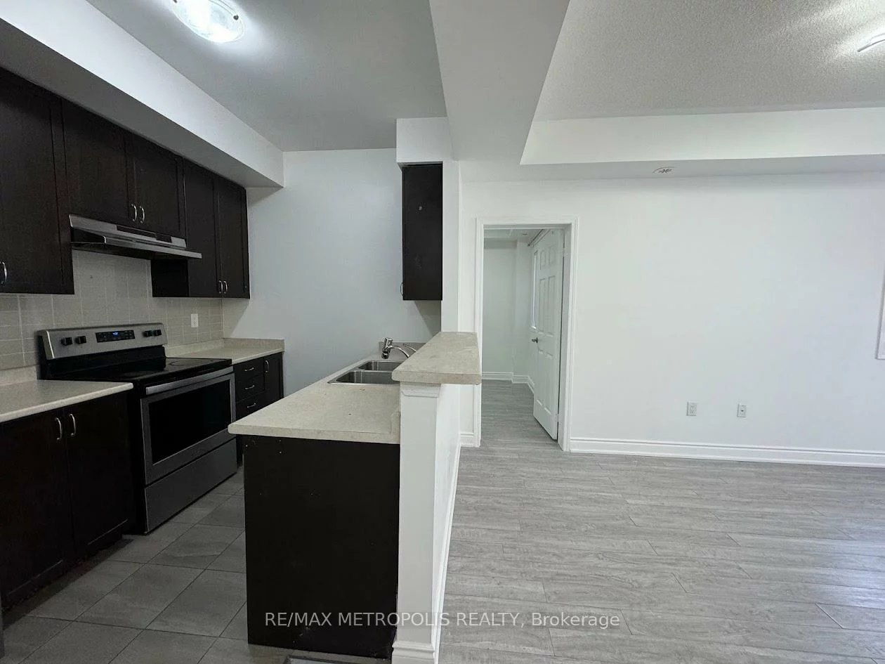 250, Sunny Meadow, Sandringham-Wellington, Brampton