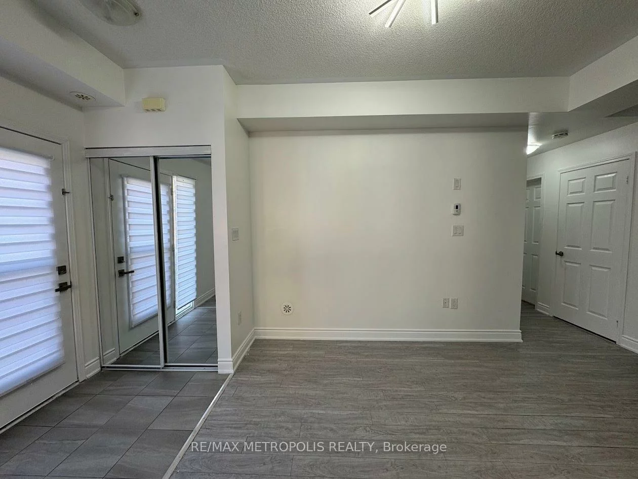 250, Sunny Meadow, Sandringham-Wellington, Brampton