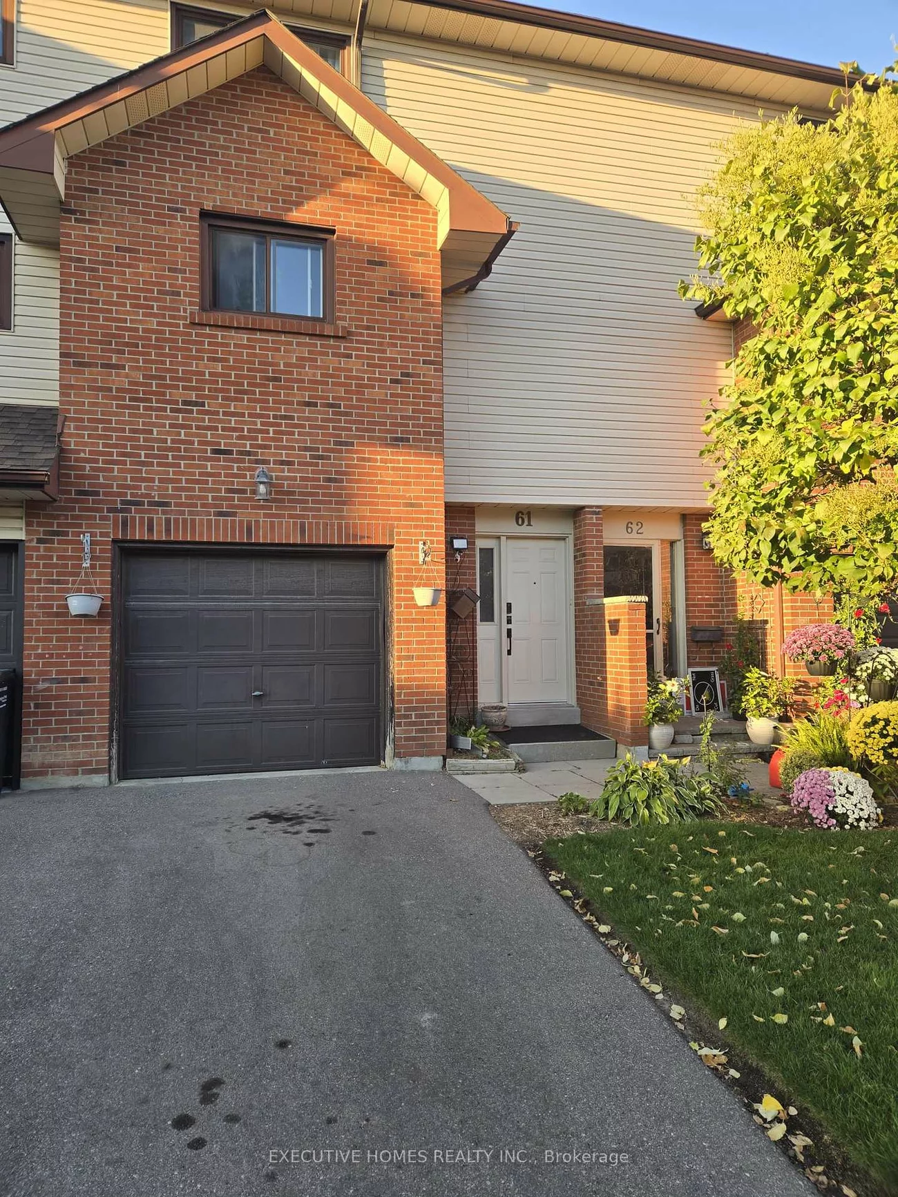 61, Collins, Brampton North, Brampton