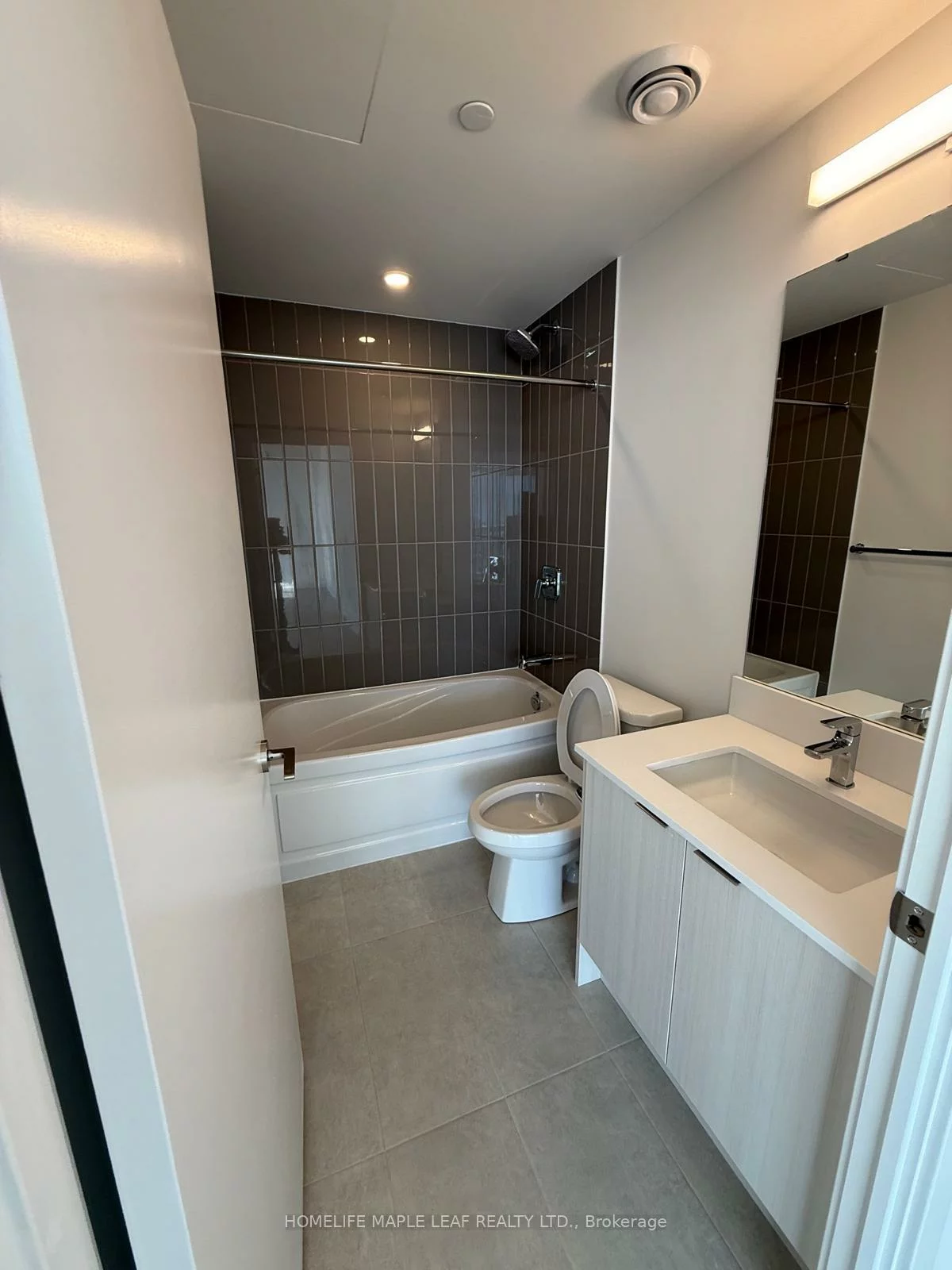 225, Malta, Fletcher's Creek South, Brampton