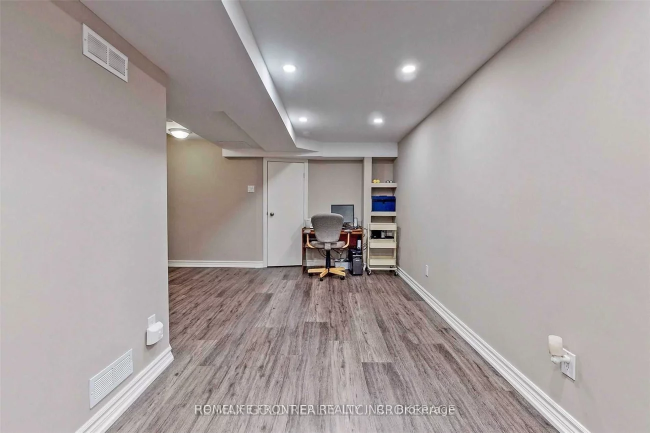 9, Lancewood, Queen Street Corridor, Brampton