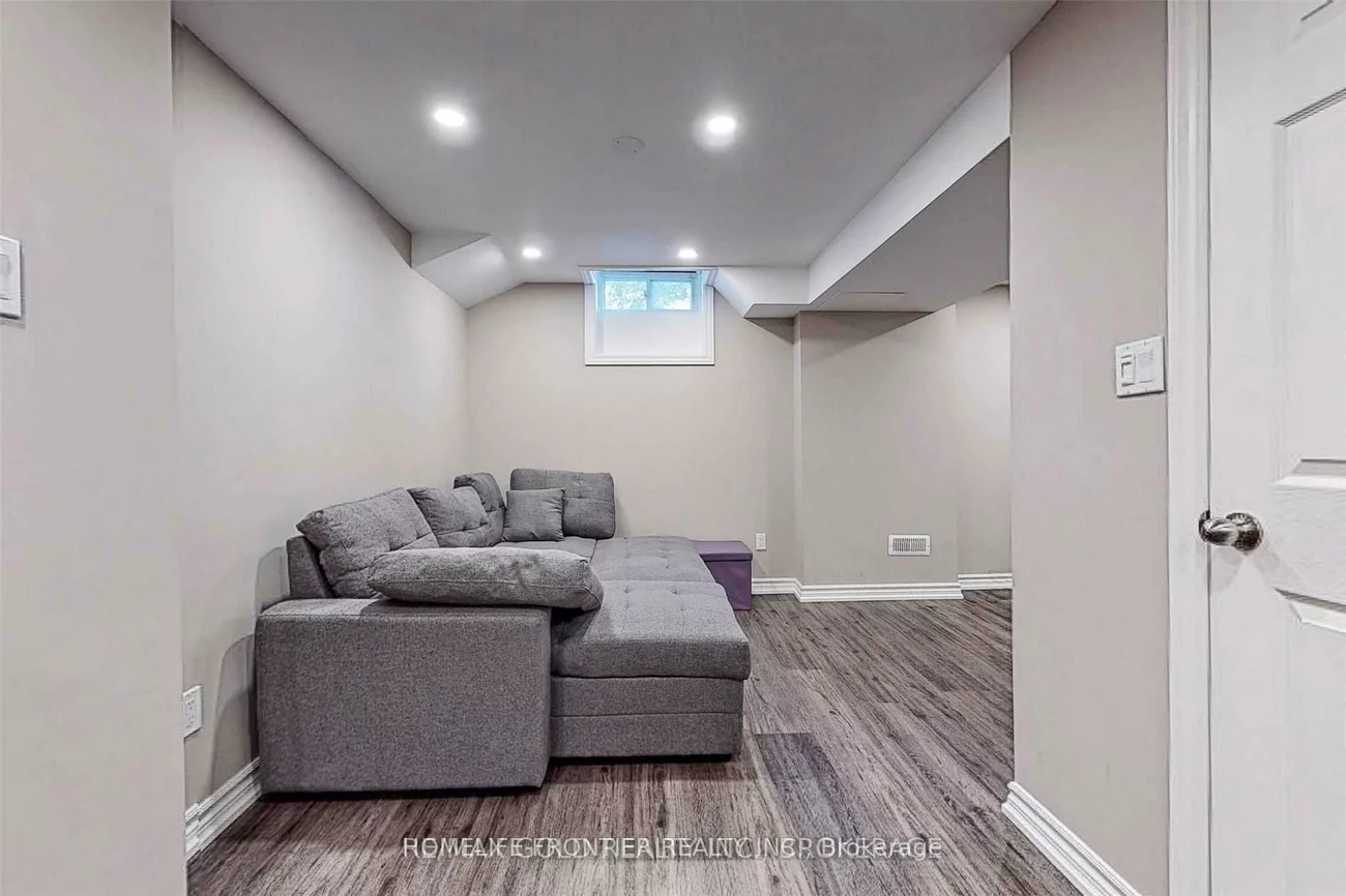 9, Lancewood, Queen Street Corridor, Brampton