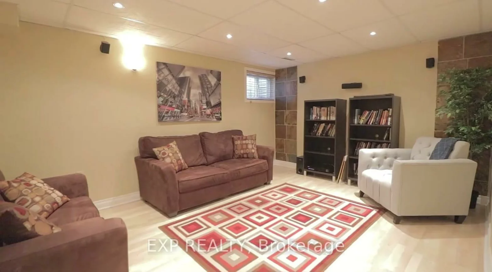 13, Foster, Brampton North, Brampton