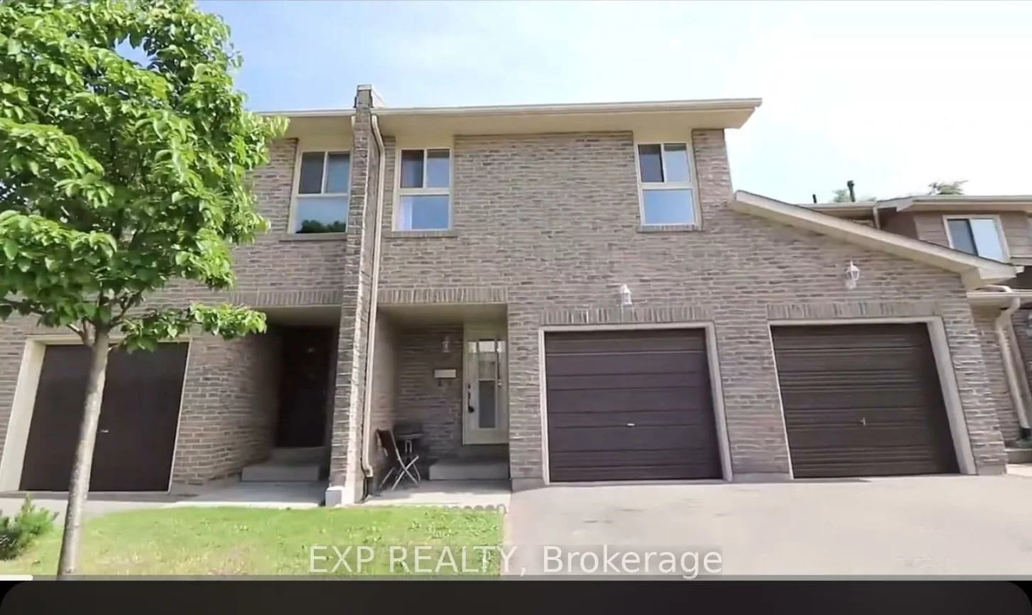 13, Foster, Brampton North, Brampton