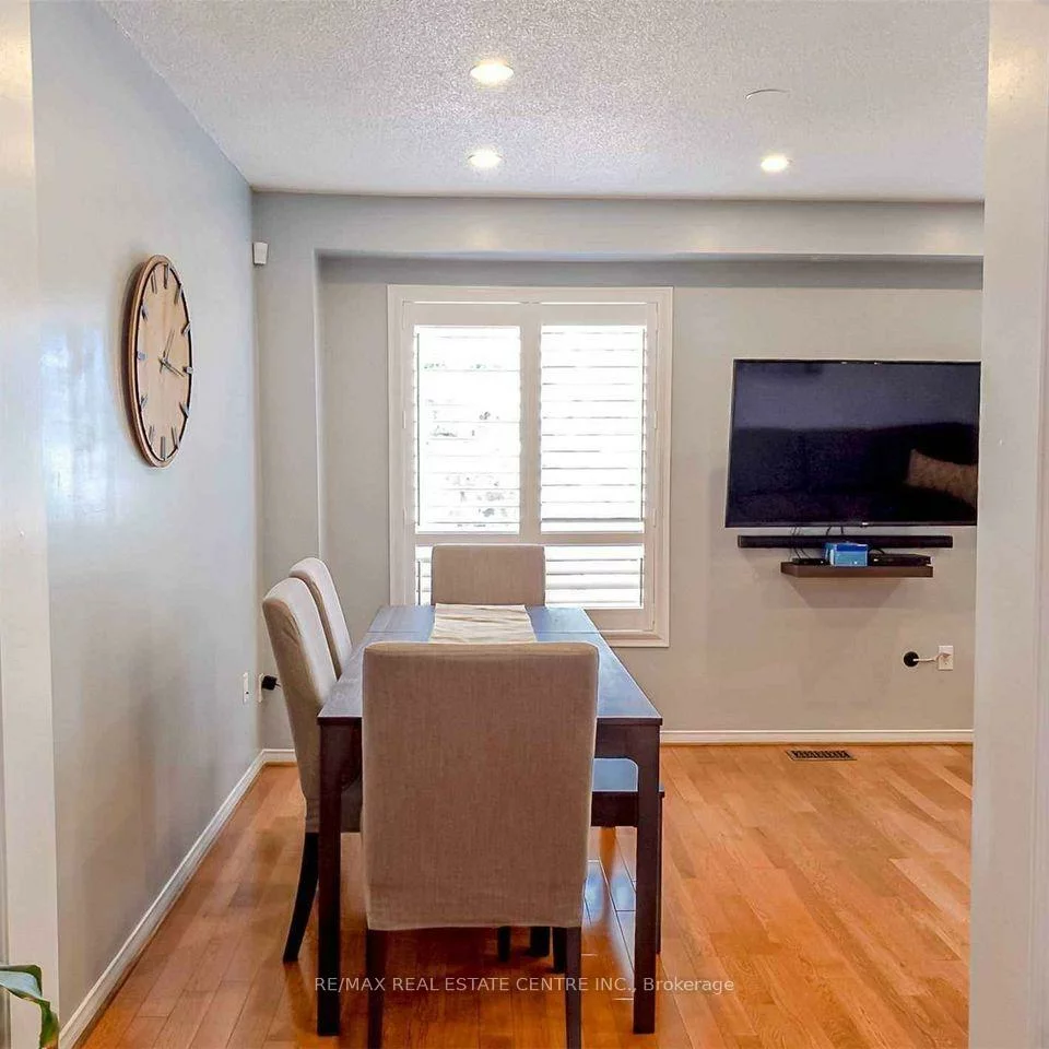2, Sir Lou, Fletcher's Creek South, Brampton