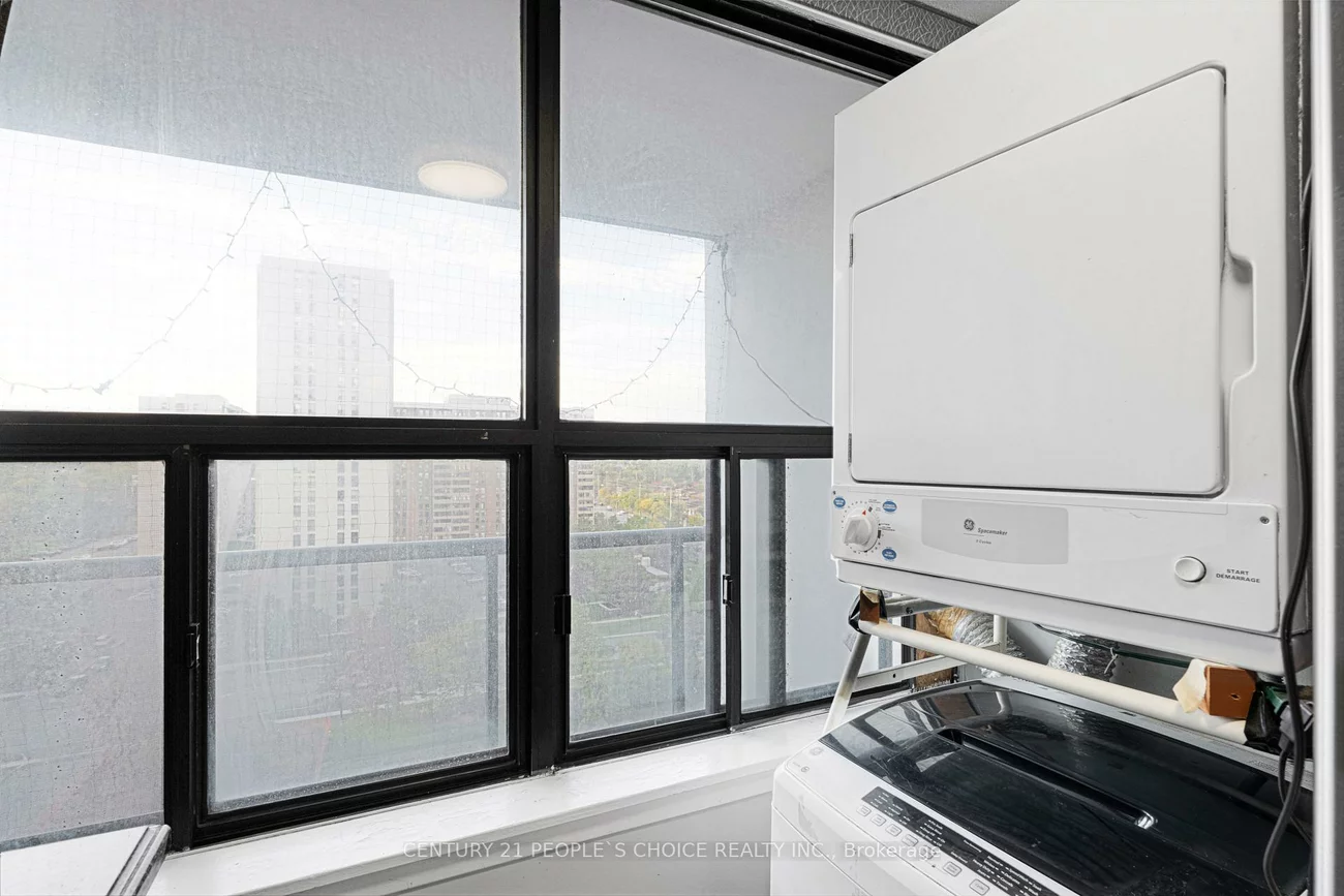 21, Knightsbridge, Queen Street Corridor, Brampton