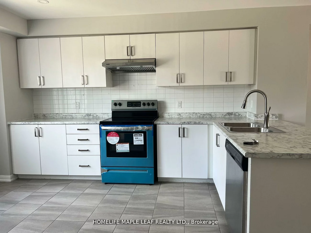 1, Beckenrose, Bram West, Brampton