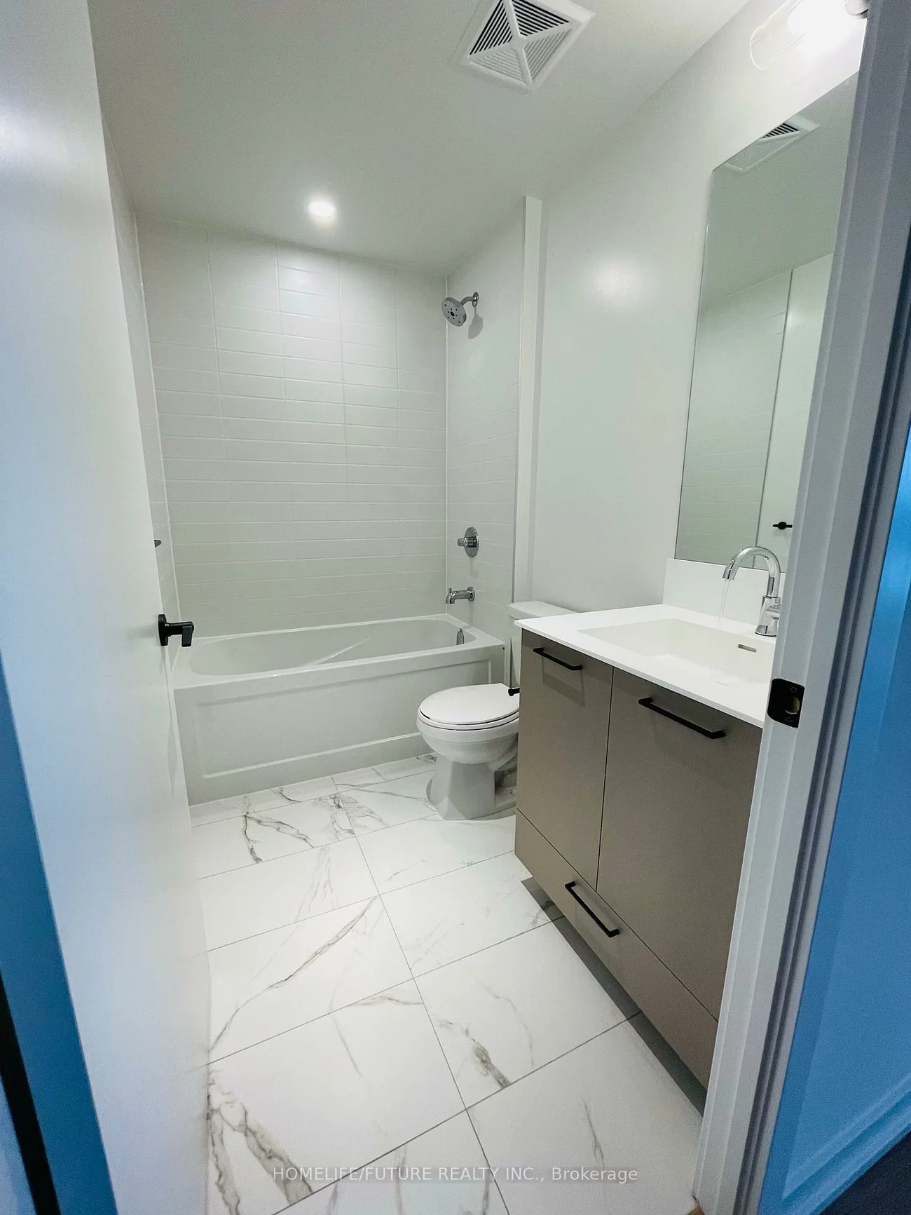 10, Lagerfeld, Northwest Brampton, Brampton