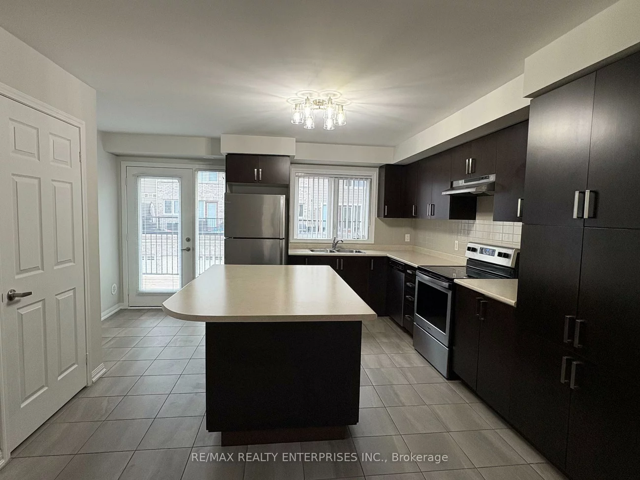 1, Beckenrose, Brampton West, Brampton