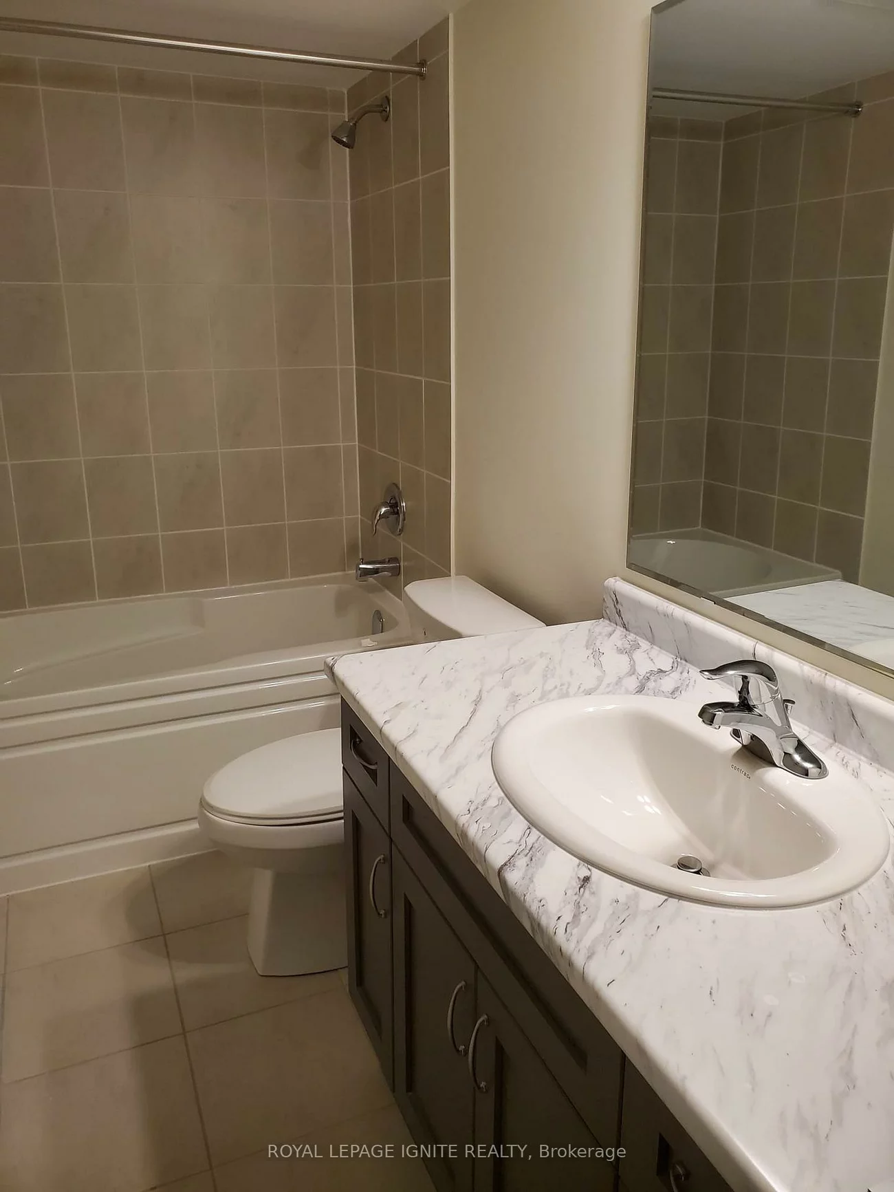 250, Lagerfeld, Northwest Brampton, Brampton