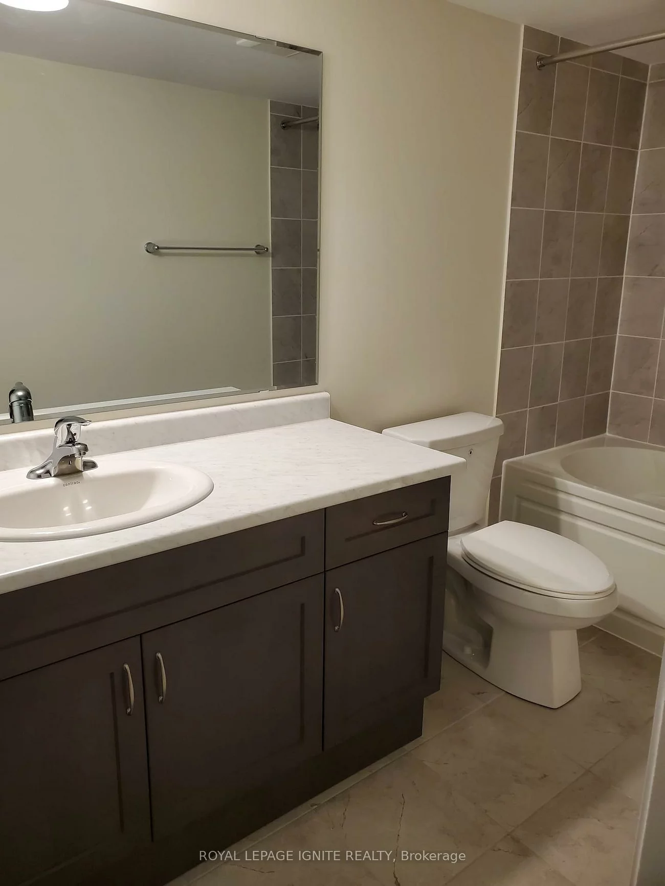 250, Lagerfeld, Northwest Brampton, Brampton