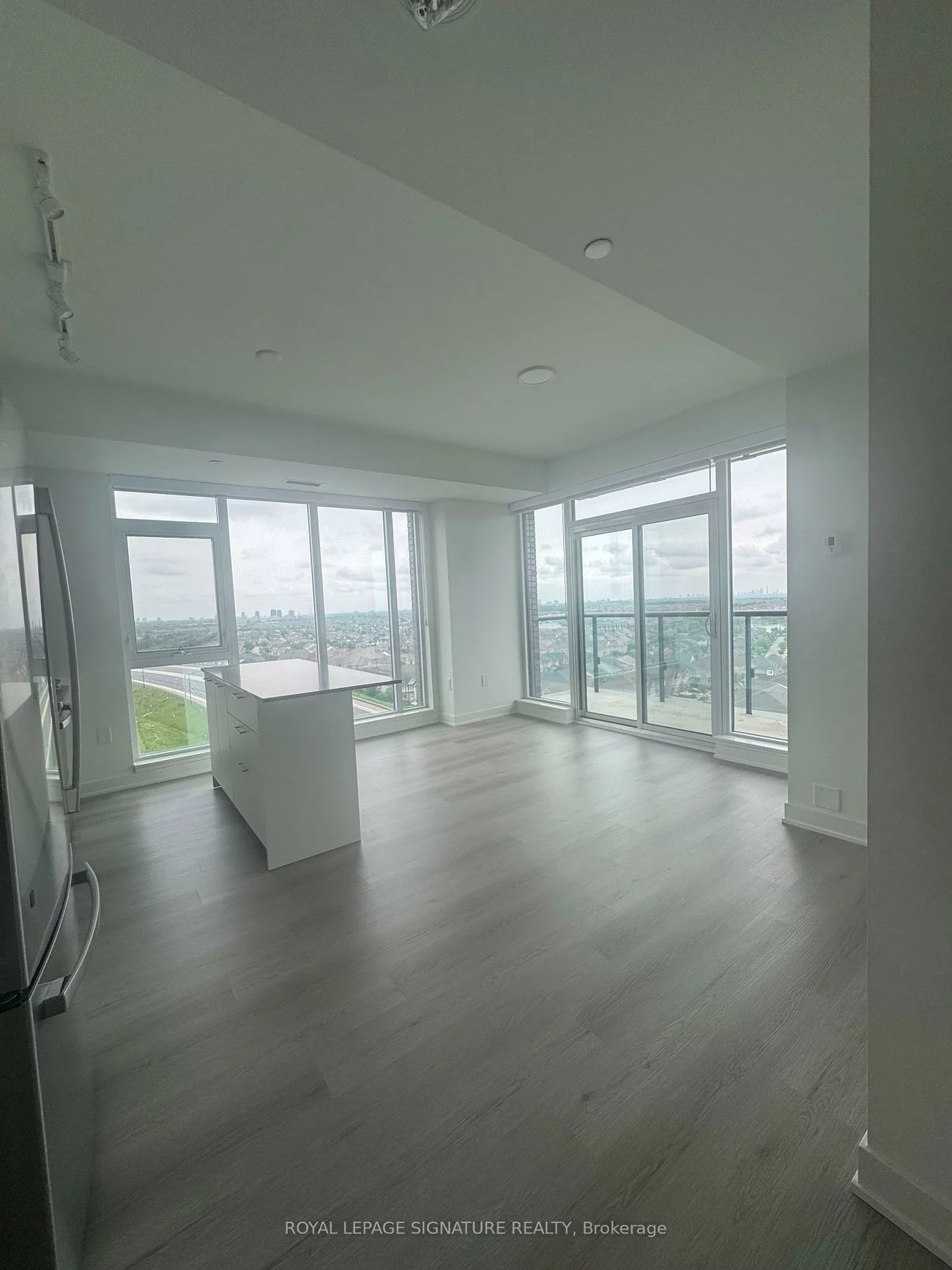 40, Lagerfeld, Northwest Brampton, Brampton