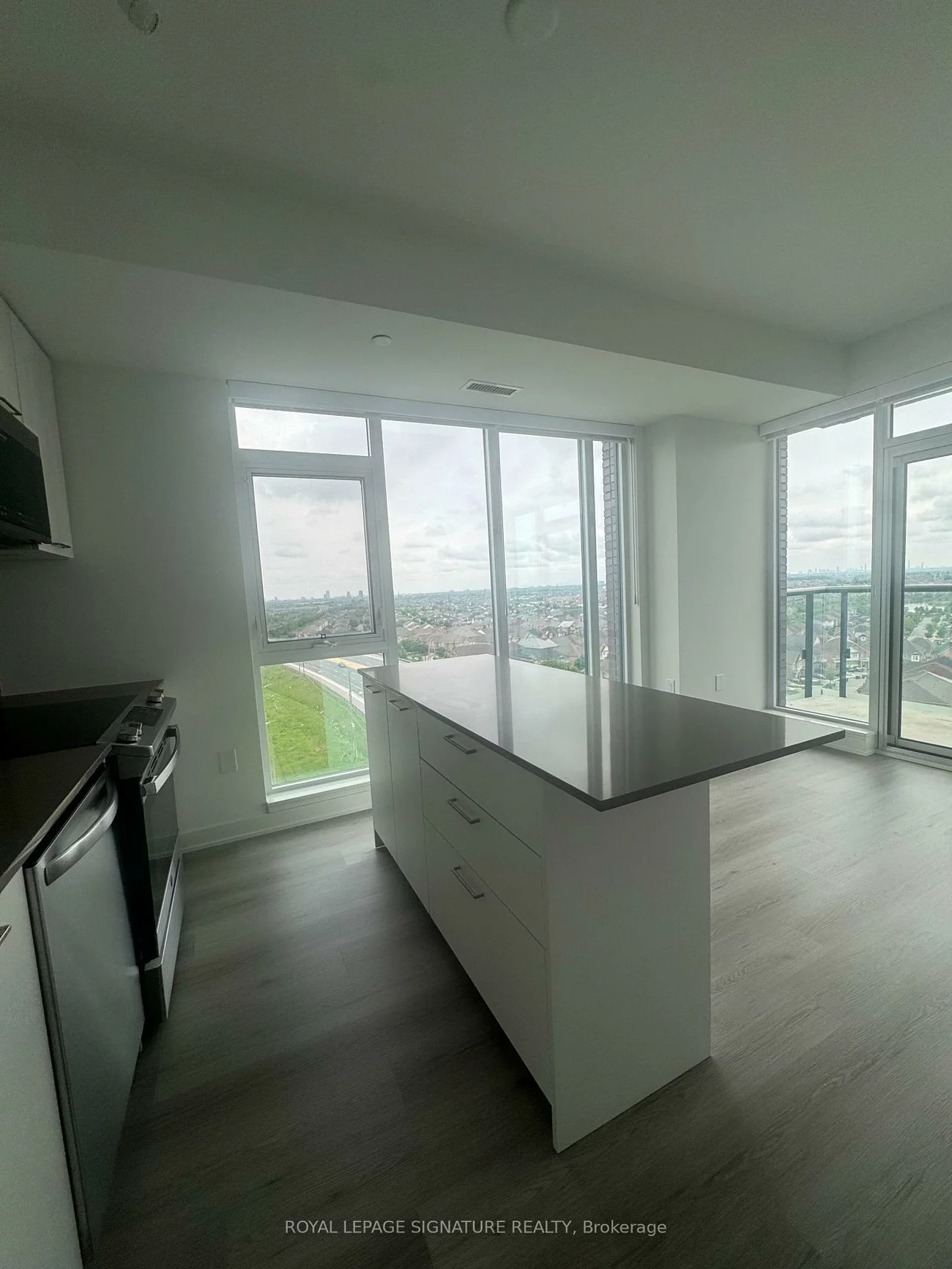 40, Lagerfeld, Northwest Brampton, Brampton