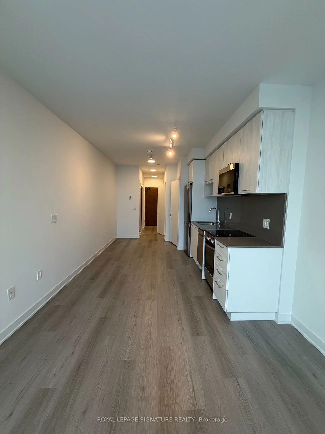 40, Lagerfeld, Northwest Brampton, Brampton