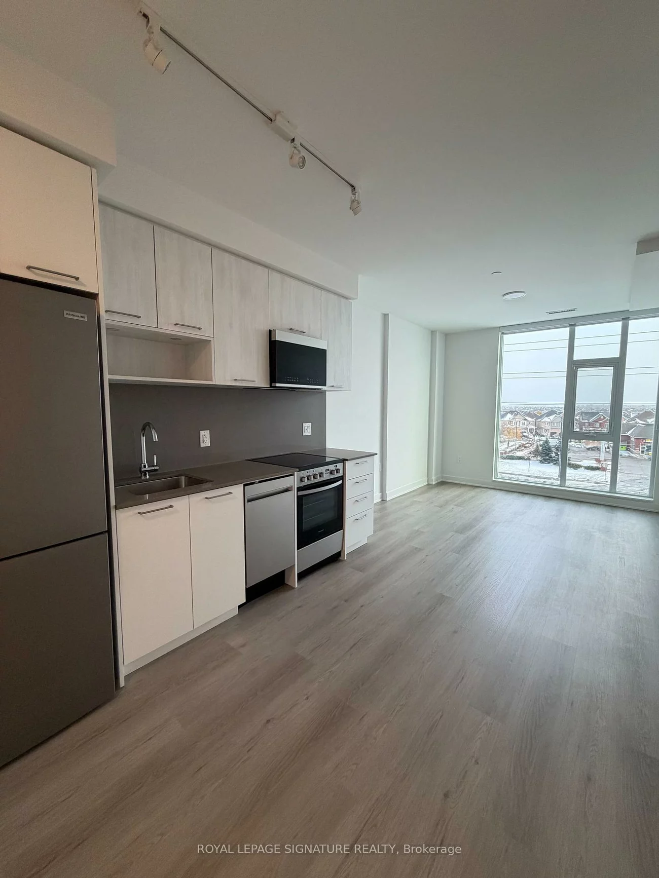 40, Lagerfeld, Northwest Brampton, Brampton