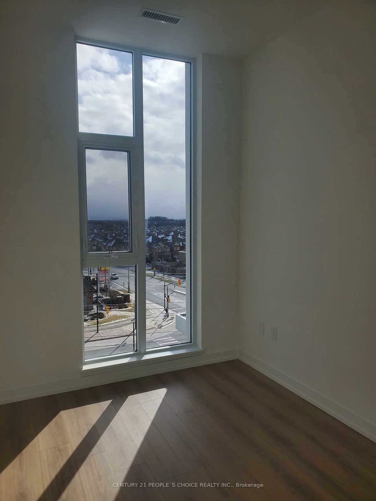 10, Lagerfeld, Fletcher's Meadow, Brampton