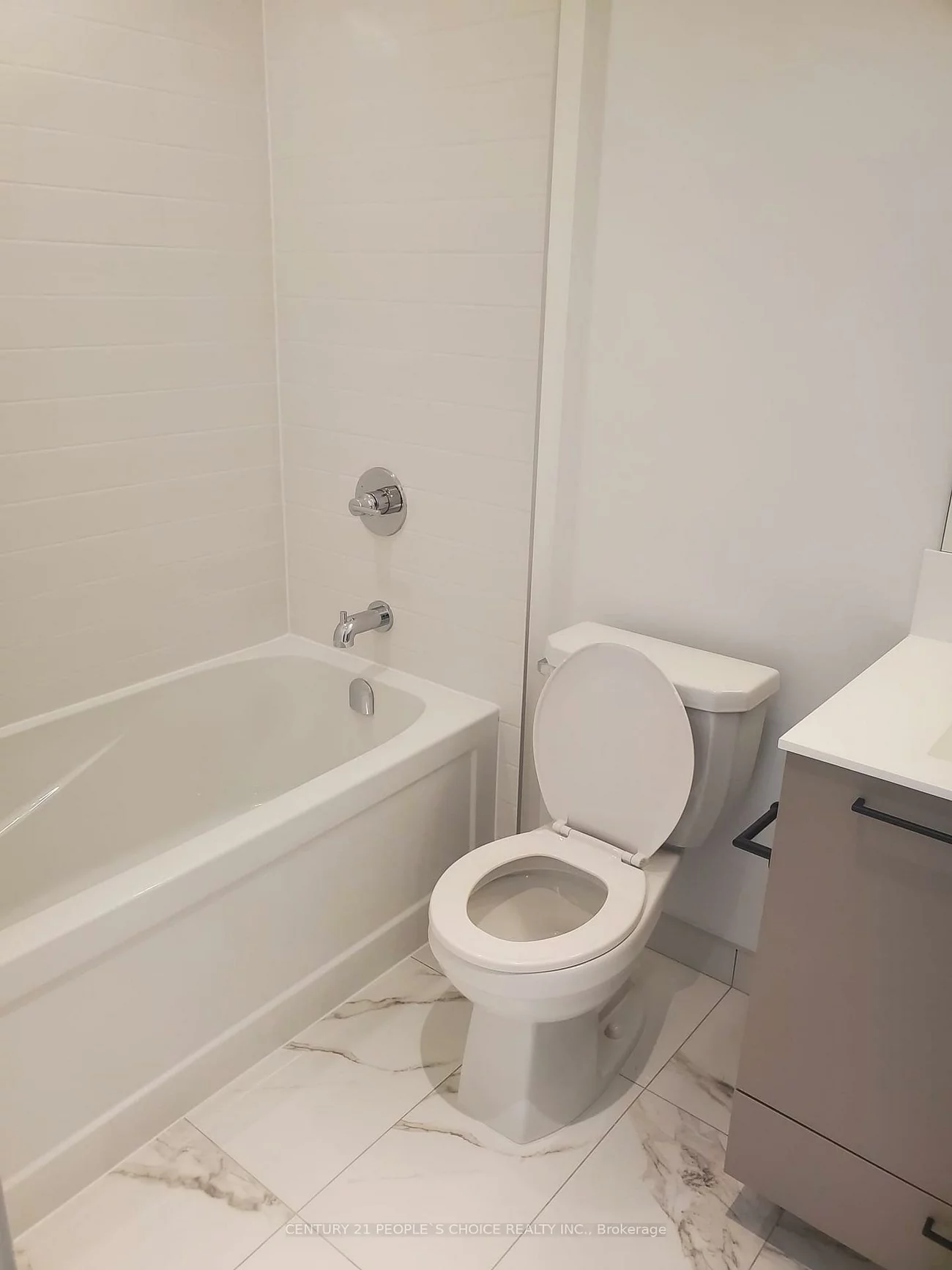 10, Lagerfeld, Fletcher's Meadow, Brampton