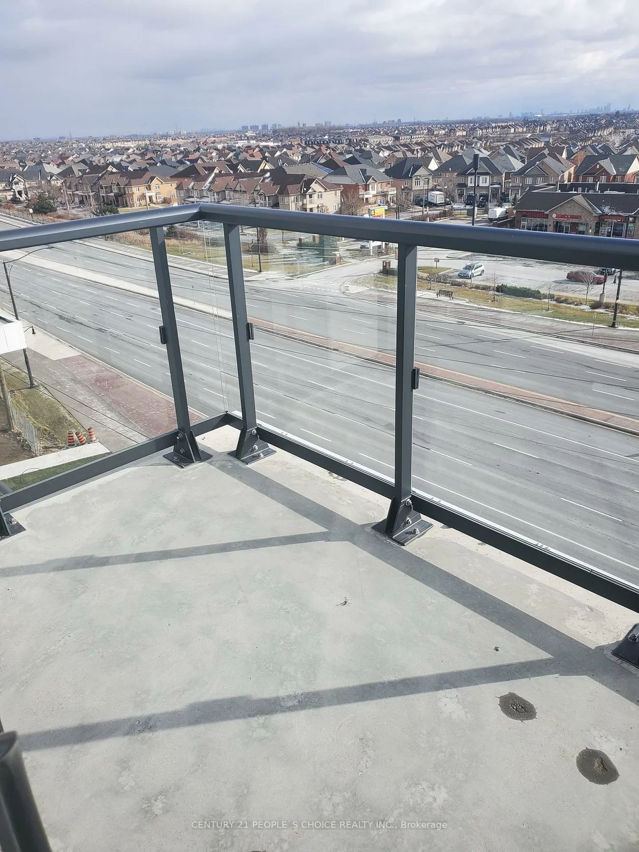 10, Lagerfeld, Fletcher's Meadow, Brampton