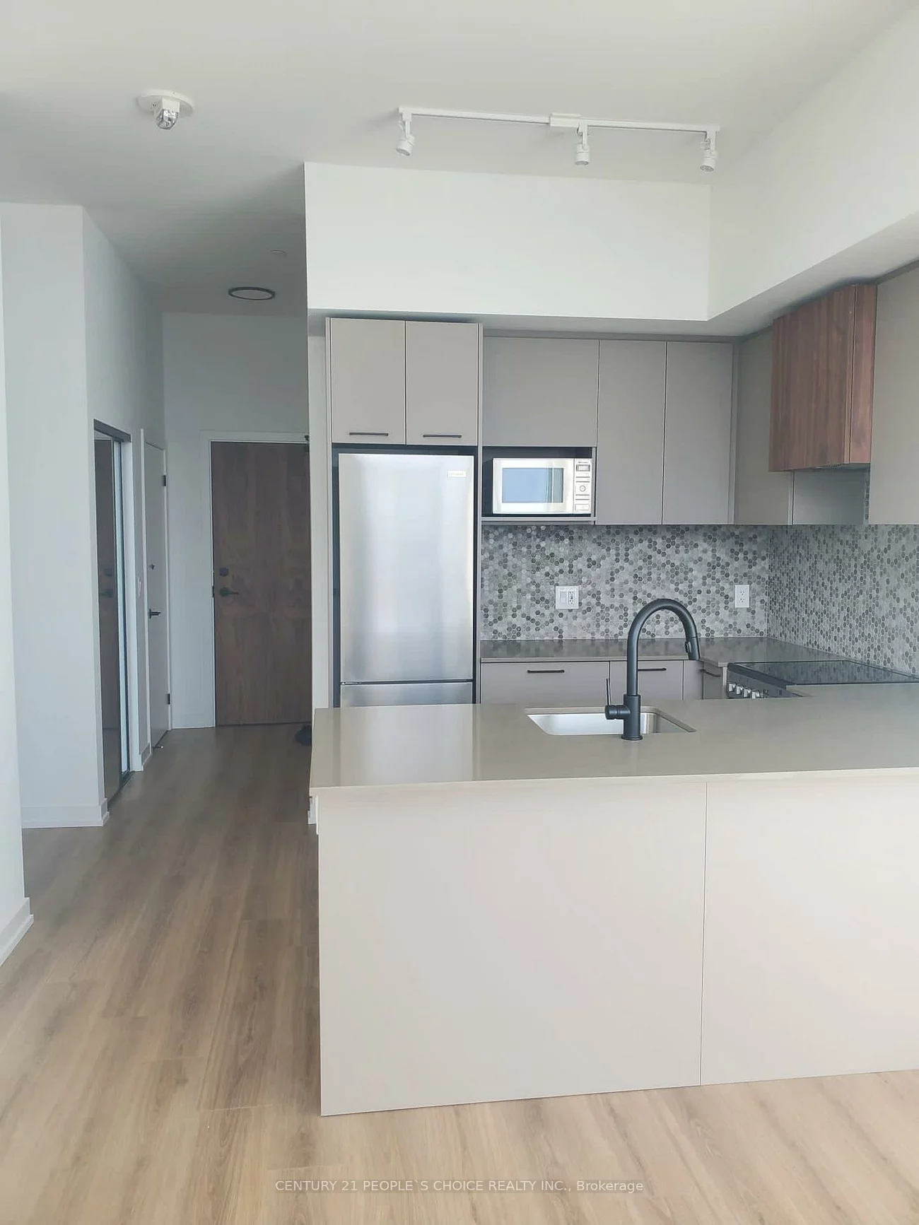 10, Lagerfeld, Fletcher's Meadow, Brampton