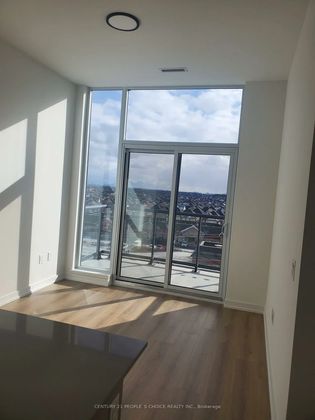 10, Lagerfeld, Fletcher's Meadow, Brampton