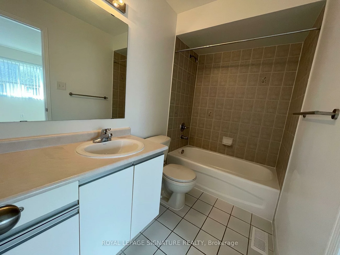 9, Fairglen, Brampton West, Brampton