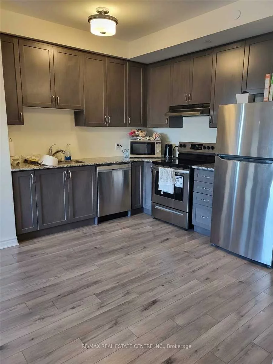 200, Lagerfeld, Northwest Brampton, Brampton