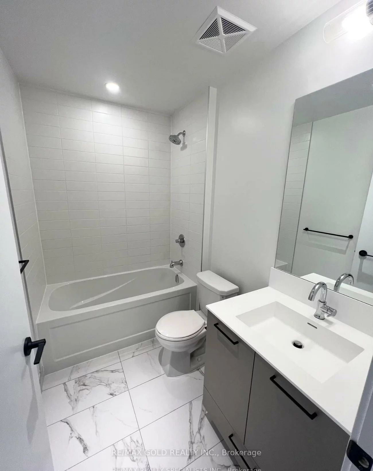 10, Lagerfeld, Northwest Brampton, Brampton