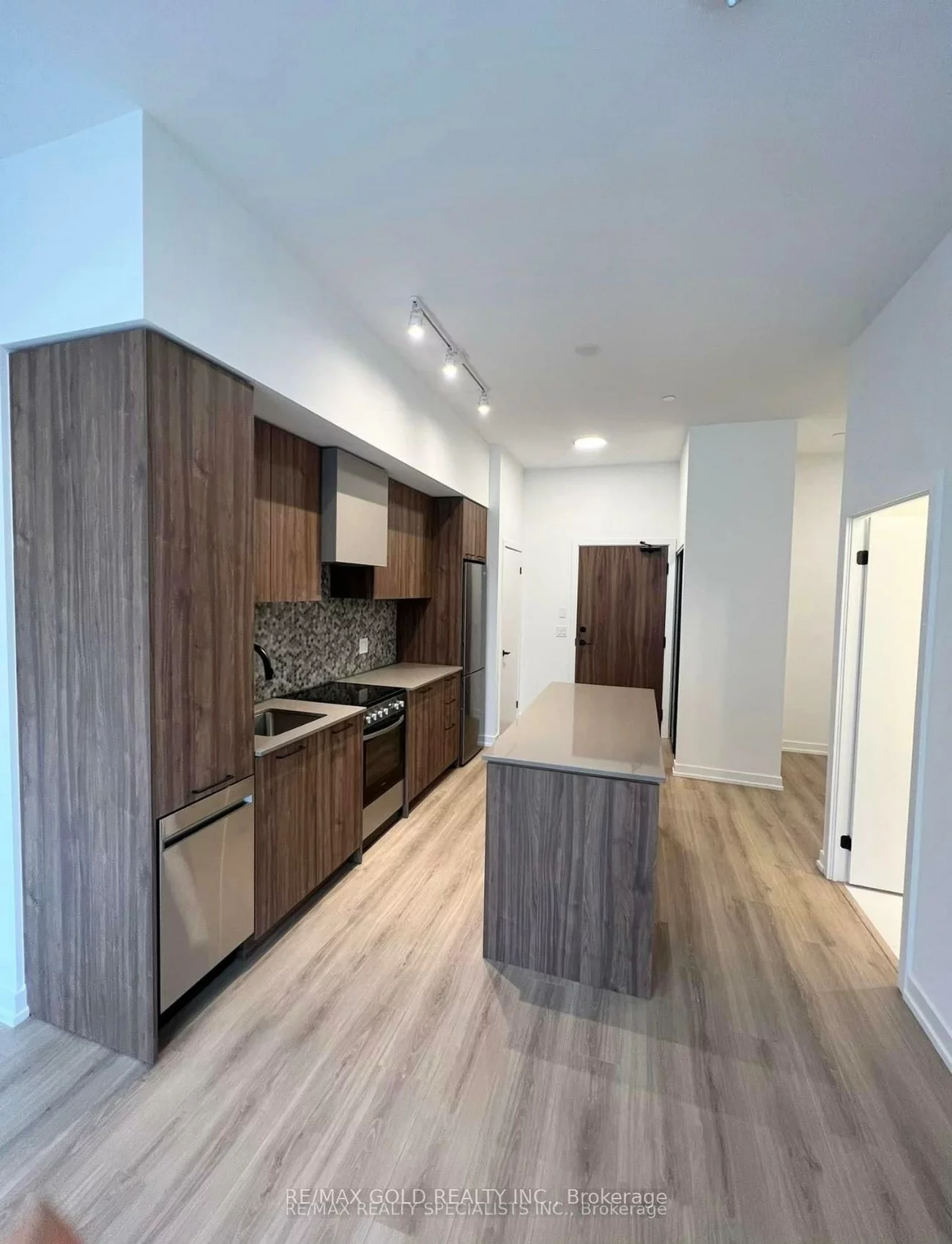 10, Lagerfeld, Northwest Brampton, Brampton