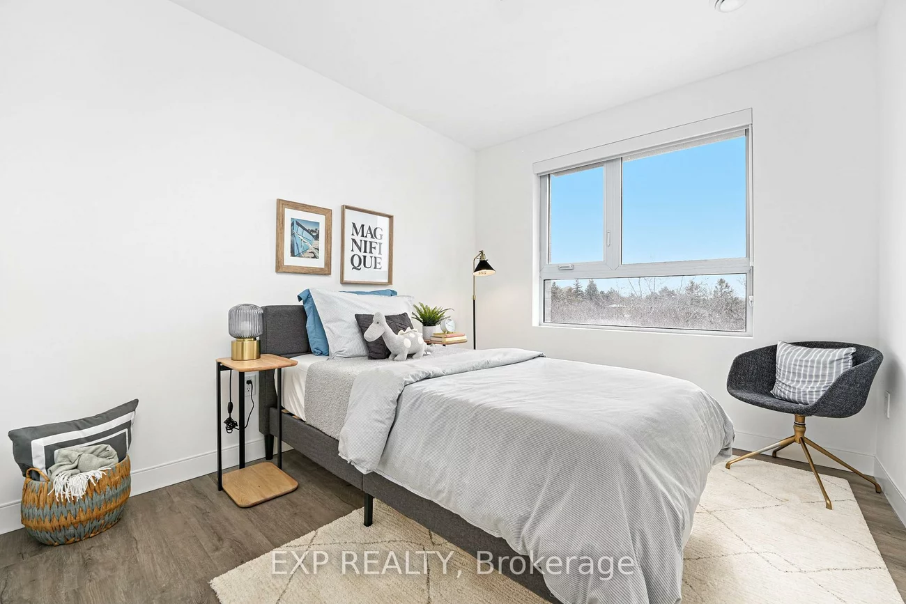 100, Manett, Brampton West, Brampton