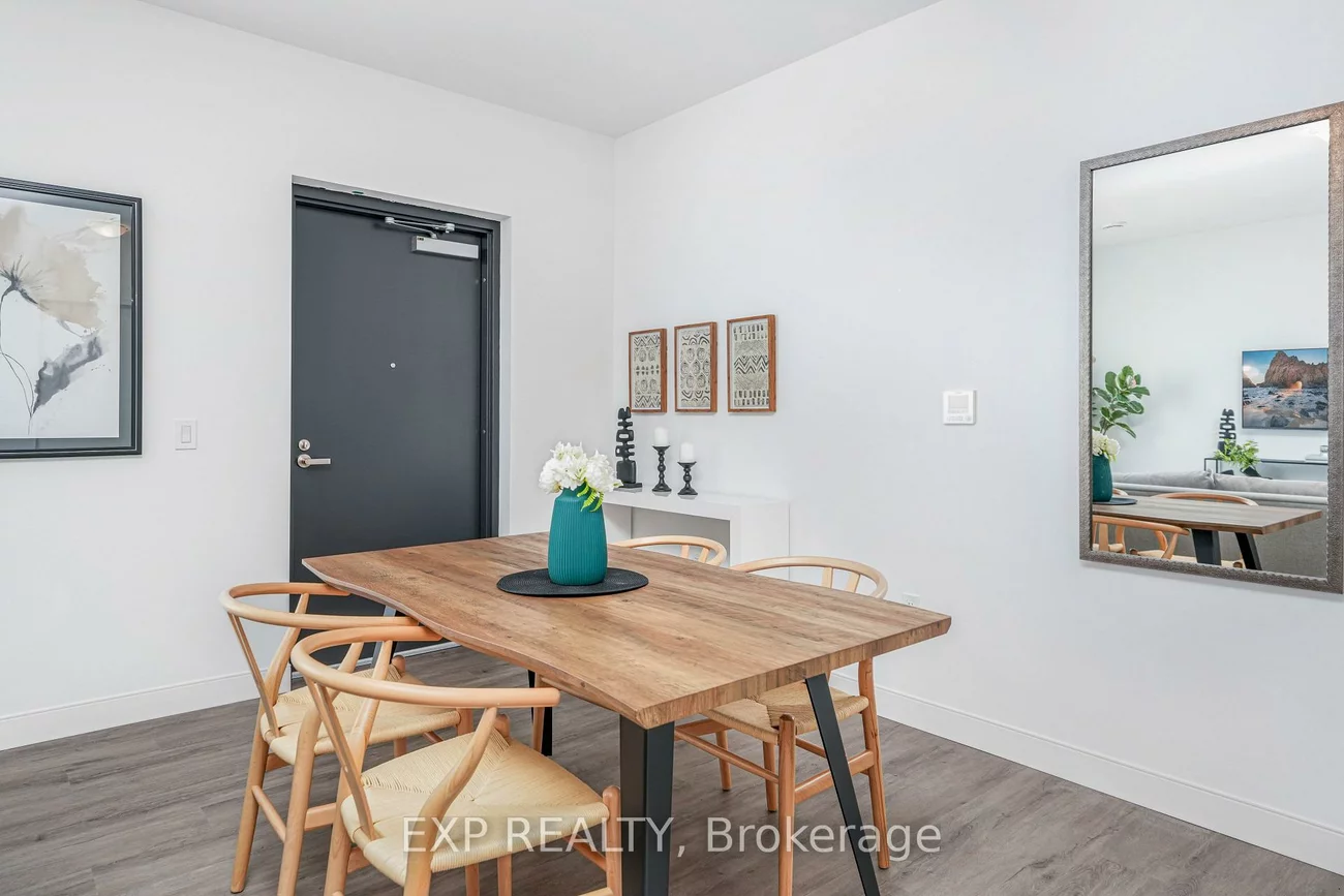 100, Manett, Brampton West, Brampton