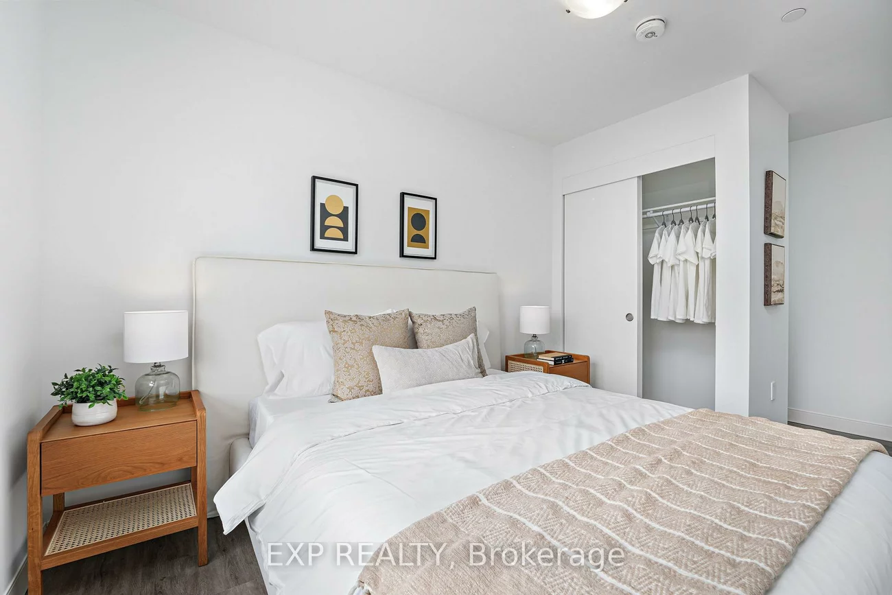 100, Manett, Brampton West, Brampton