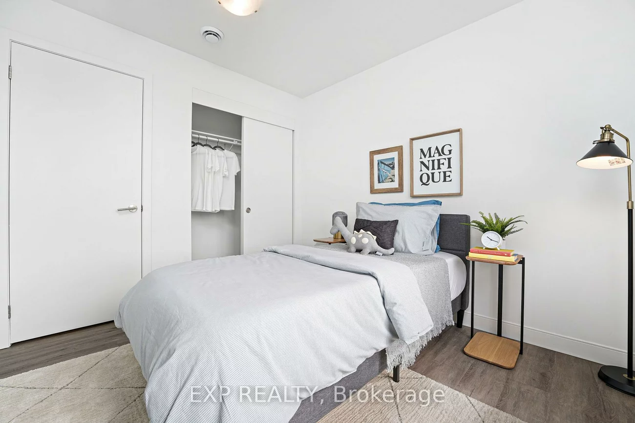 100, Manett, Brampton West, Brampton