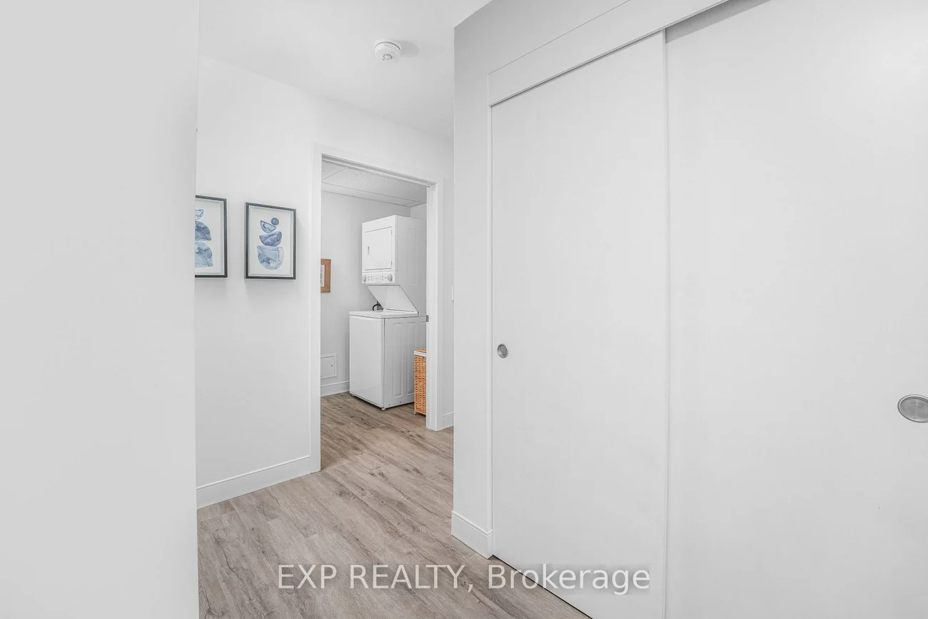 100, Manett, Brampton West, Brampton