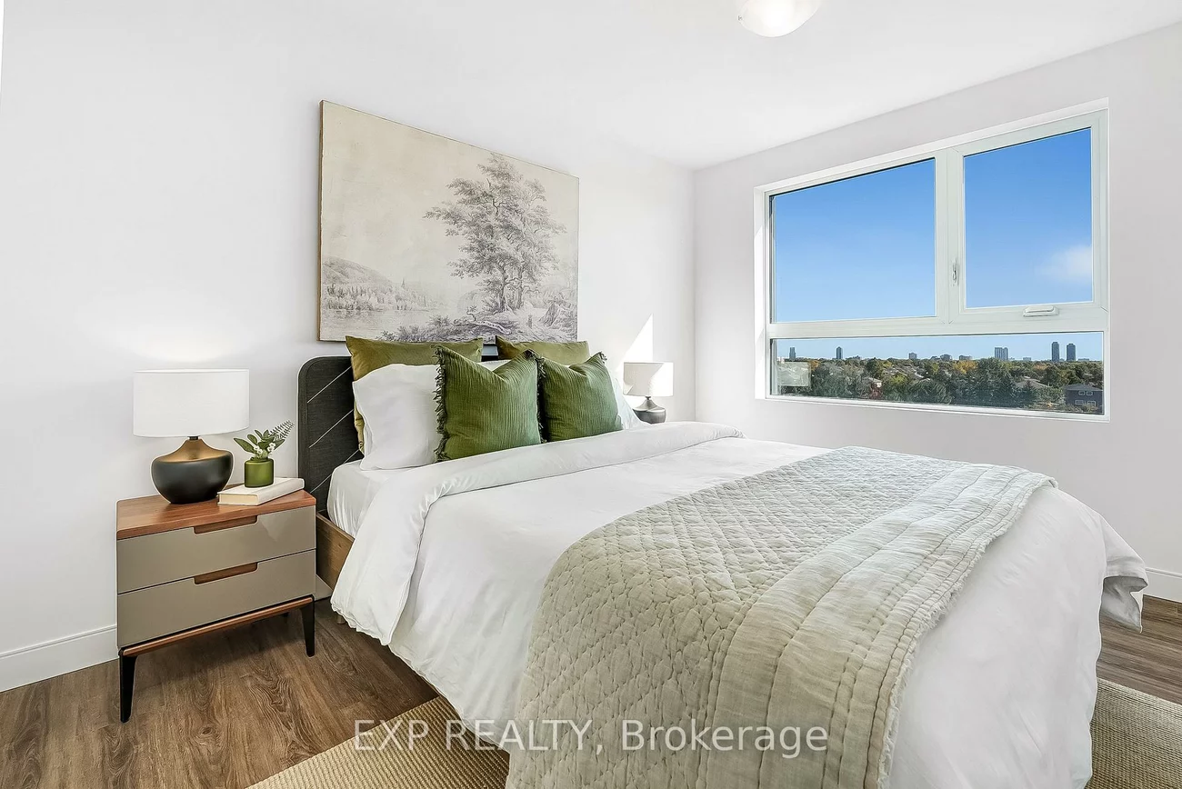 100, Manett, Brampton West, Brampton