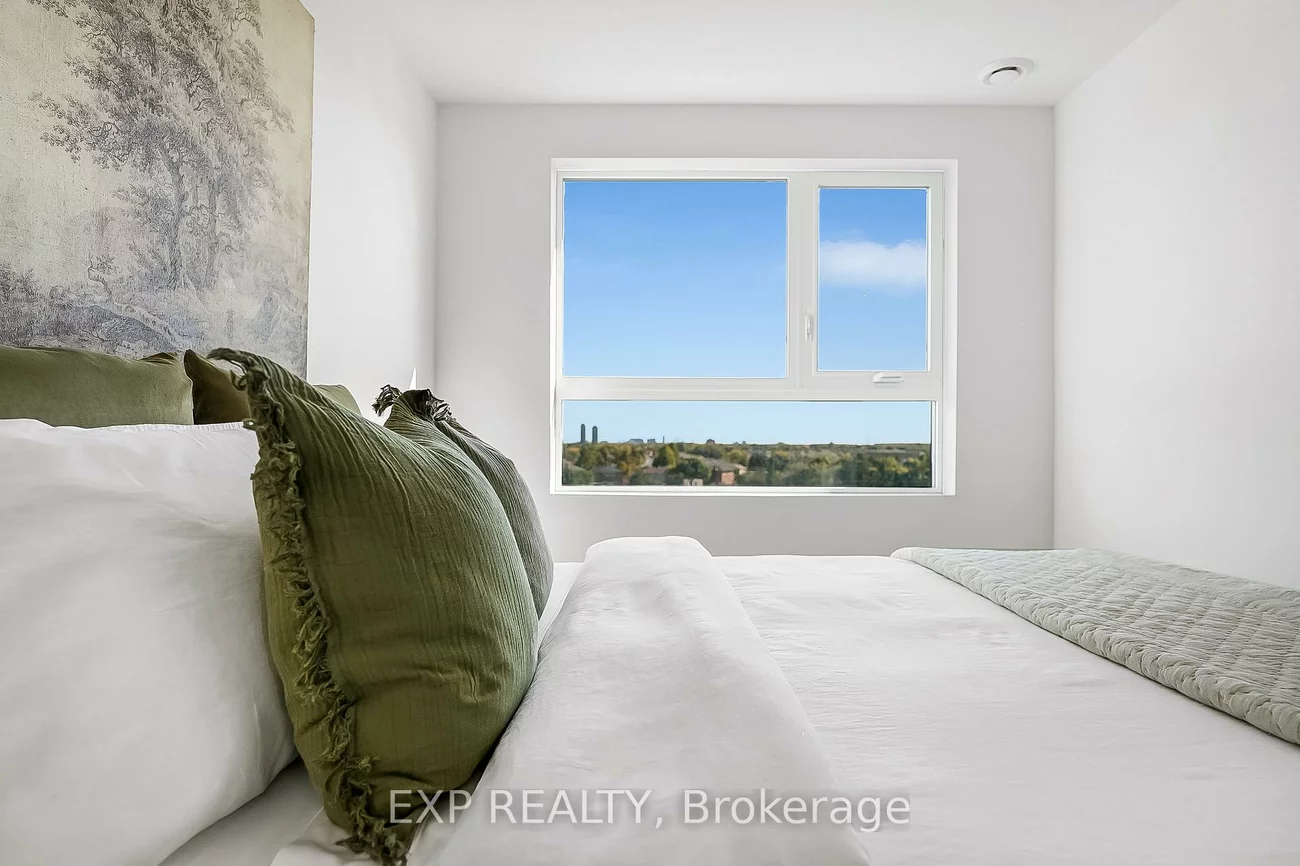 100, Manett, Brampton West, Brampton