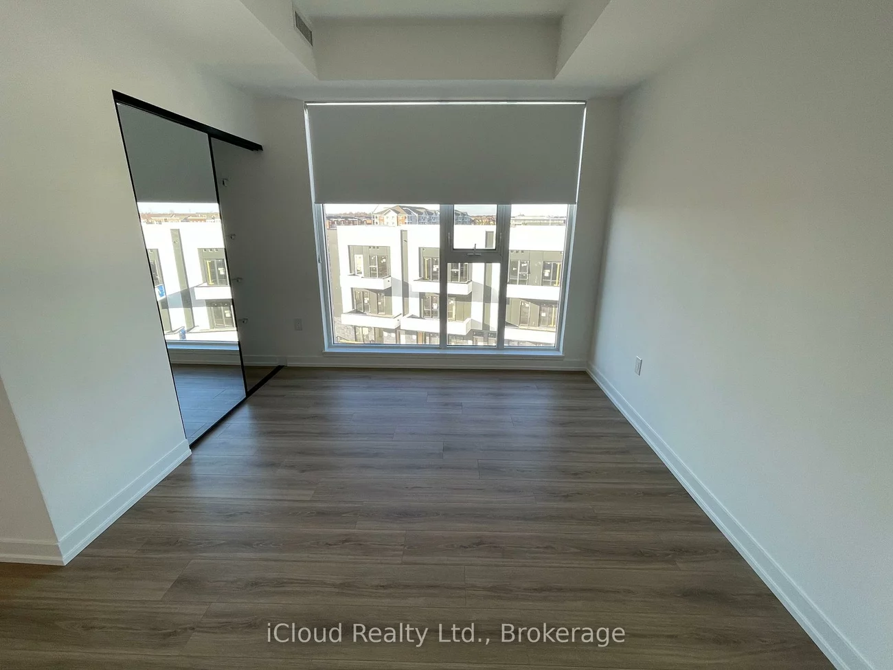 10, Lagerfeld, Northwest Brampton, Brampton