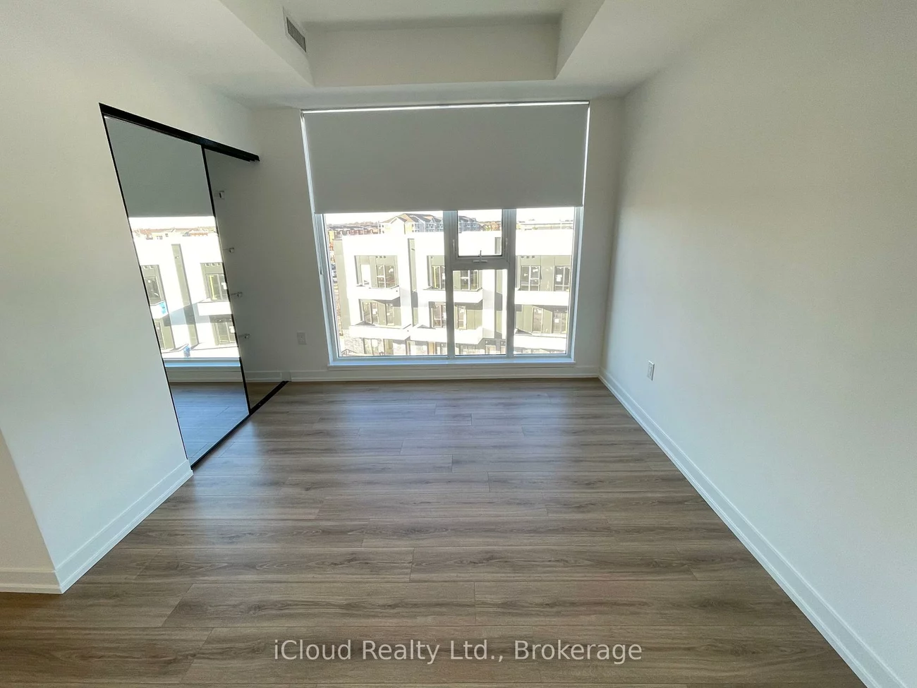 10, Lagerfeld, Northwest Brampton, Brampton