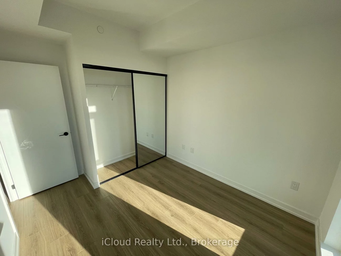 10, Lagerfeld, Northwest Brampton, Brampton