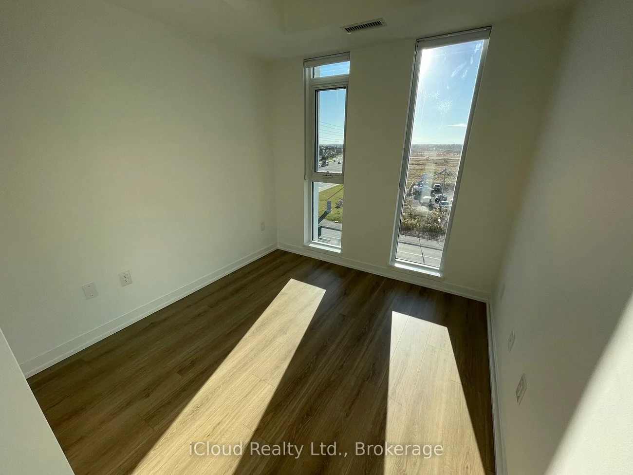 10, Lagerfeld, Northwest Brampton, Brampton