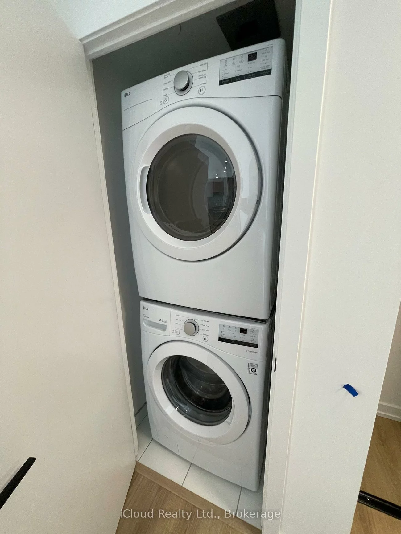 10, Lagerfeld, Northwest Brampton, Brampton